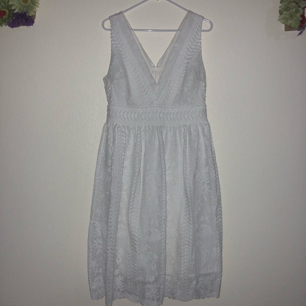 Lulu’s White Lace Dress